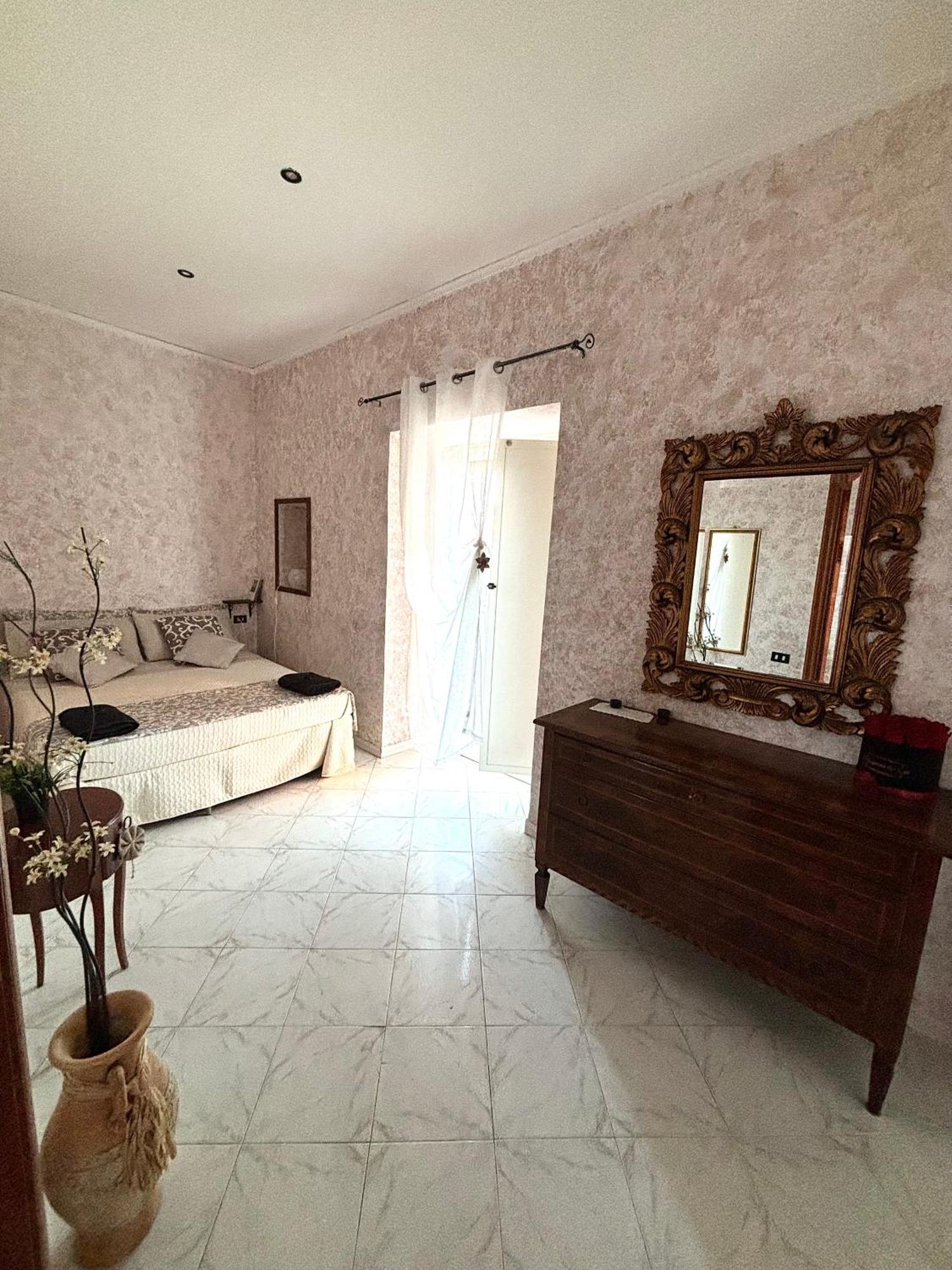 Appartamento Rian House Napoli Esterno foto