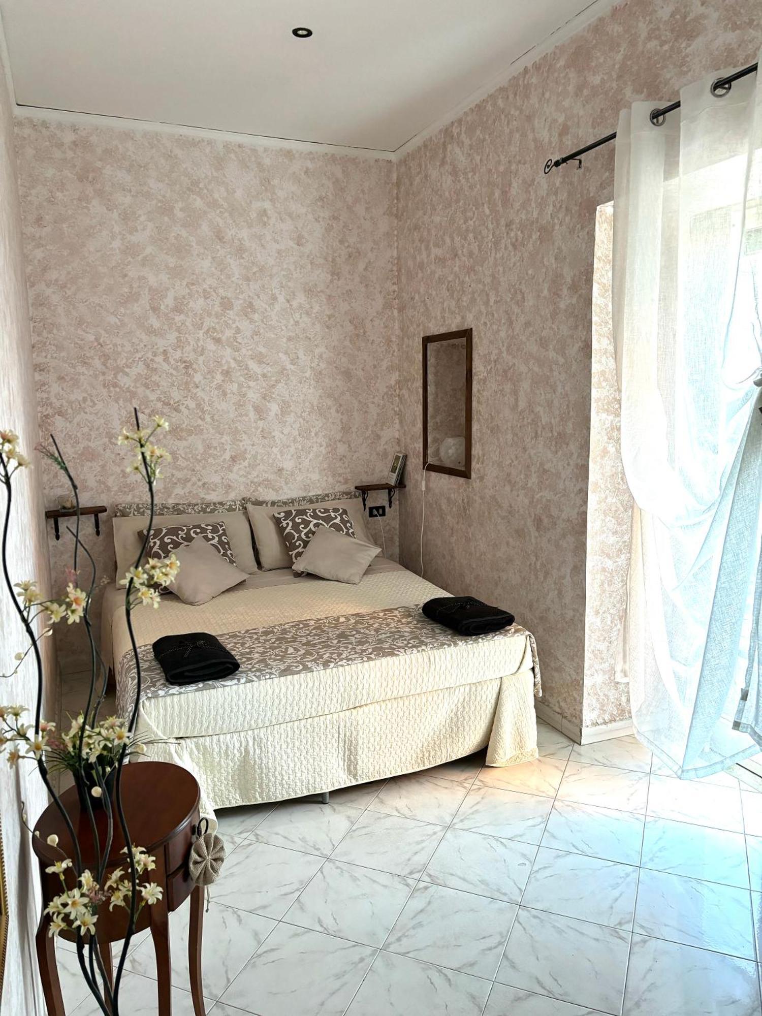 Appartamento Rian House Napoli Esterno foto