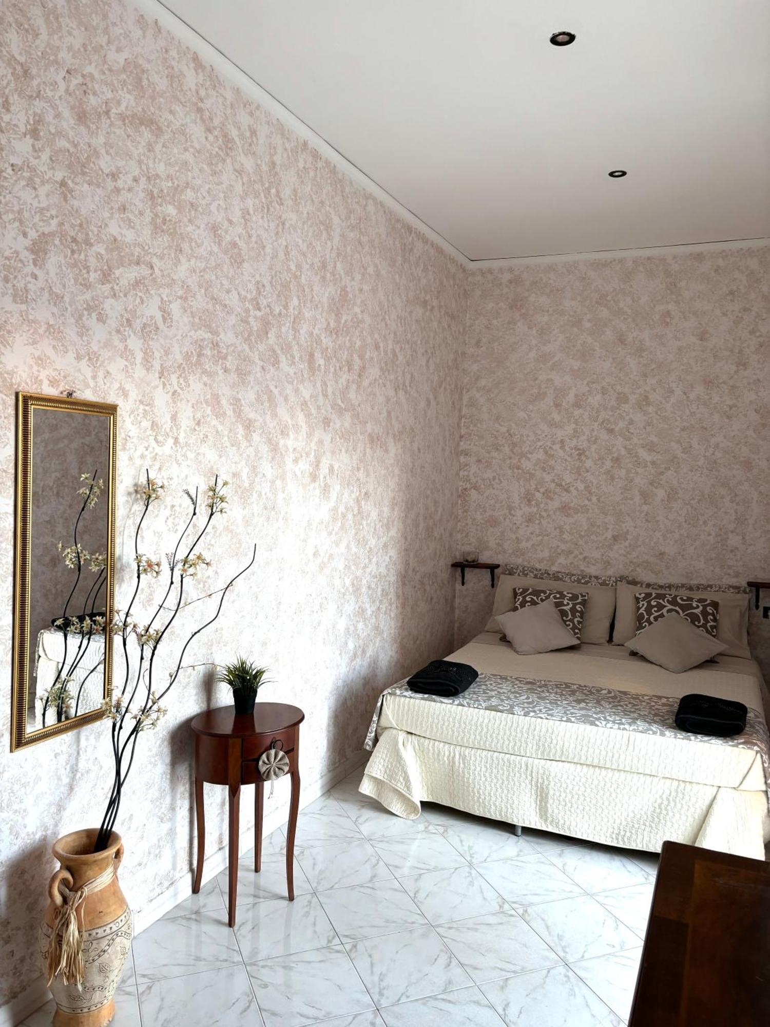 Appartamento Rian House Napoli Esterno foto